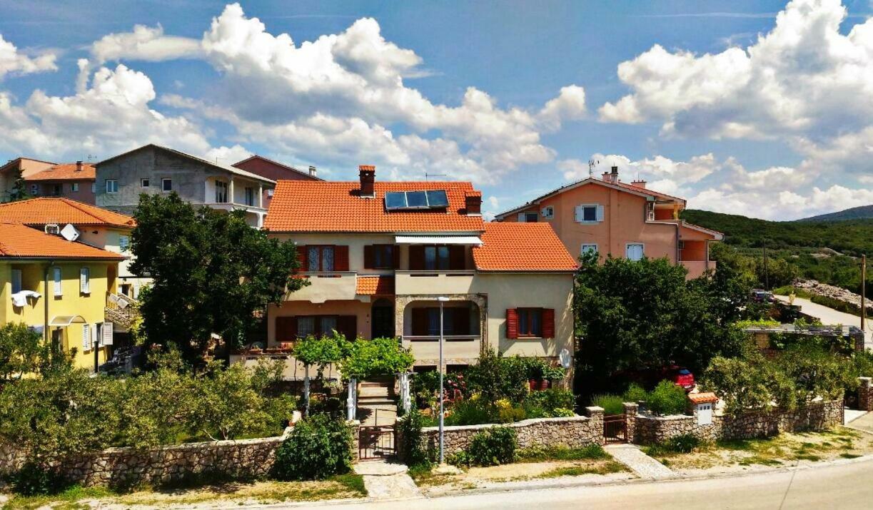 Apartments Nice View Krk Town Dış mekan fotoğraf